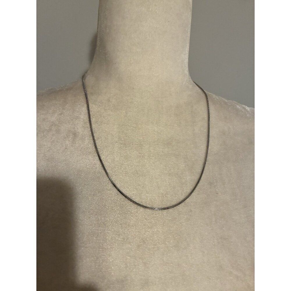 SG Silver Chain Necklace 21.5 Inch